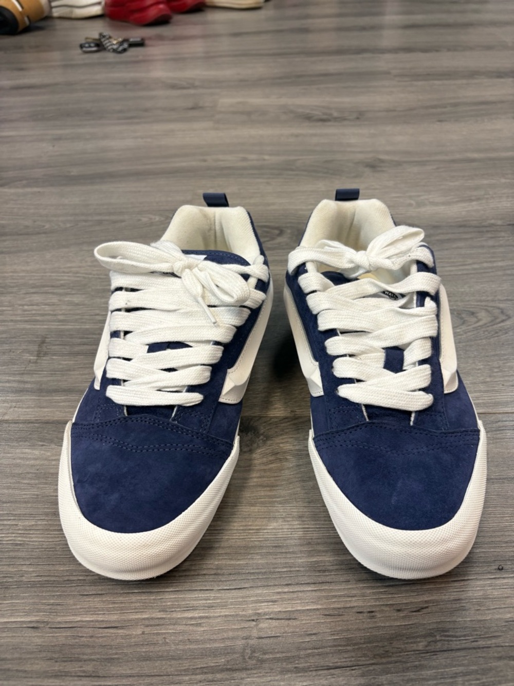 Vans Men Navy and White Low-Top Sneakers